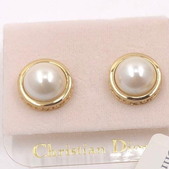 Vintage Christian Dior Gold Tone Faux Pearl Clip On Earrings - Picture 1 of 6
